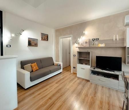 New Carrara Hospital Home Μπέργκαμο Εξωτερικό φωτογραφία